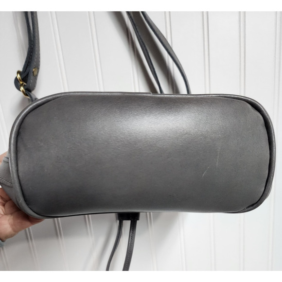 Gray Leather Tote Bag - Picture 4 of 11